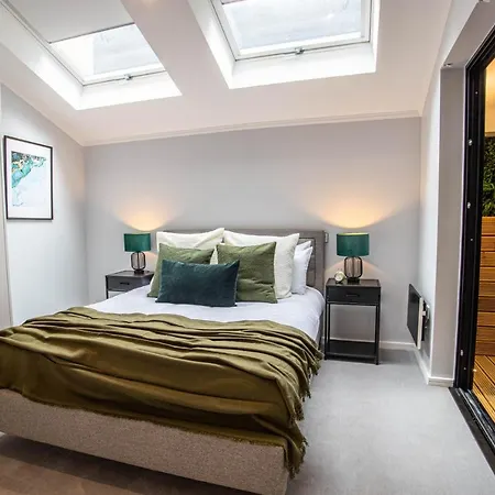 Modern & Chic One Bedroom Apartments In Fitzrovia By Sojo Stay